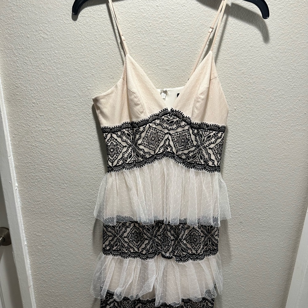 Formal Dress - Picture 3 of 5